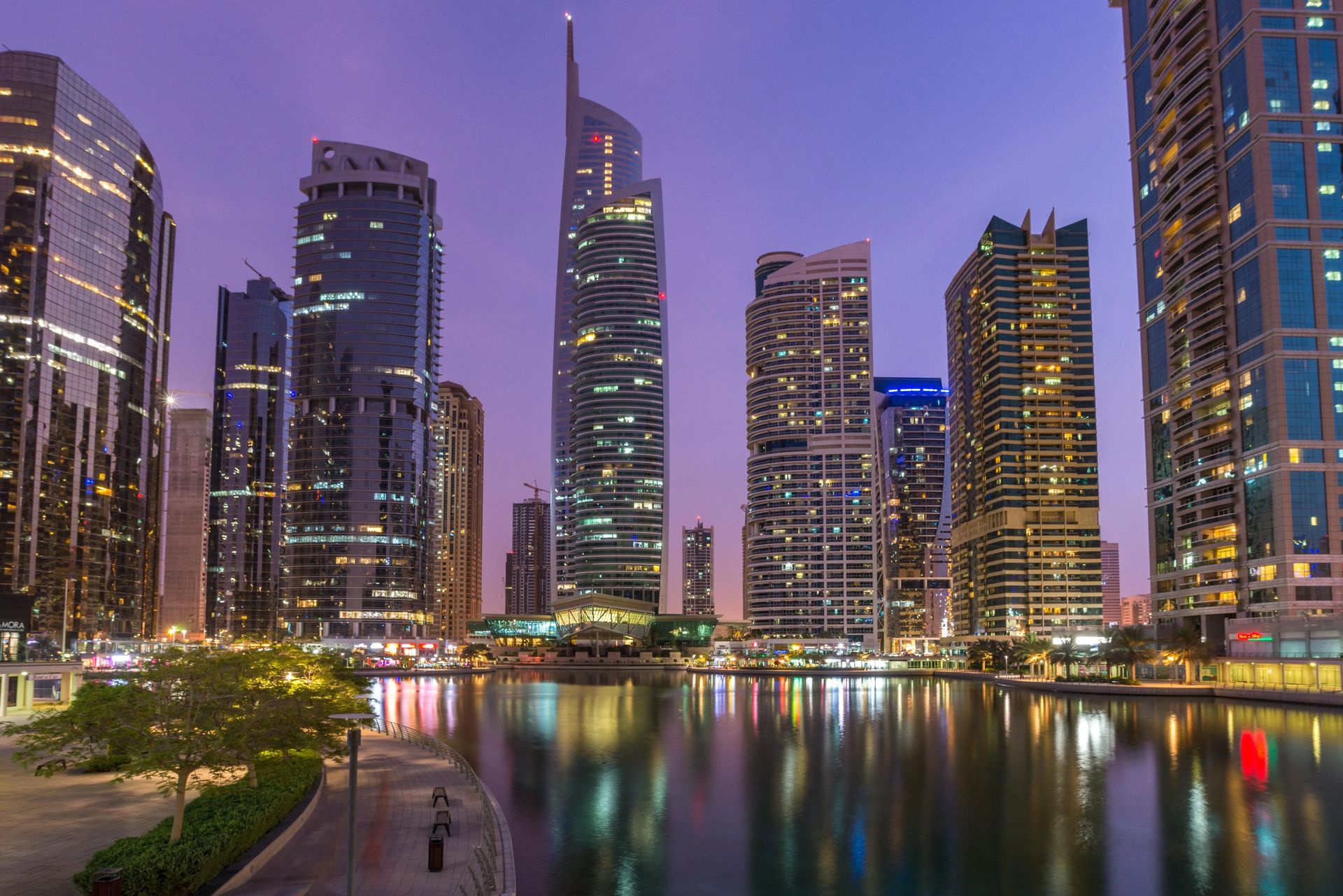 Jumeirah Lakes Towers (JLT)